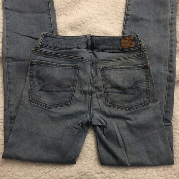 American Eagle Straight Leg Jeans Size 2 - Picture 2 of 4